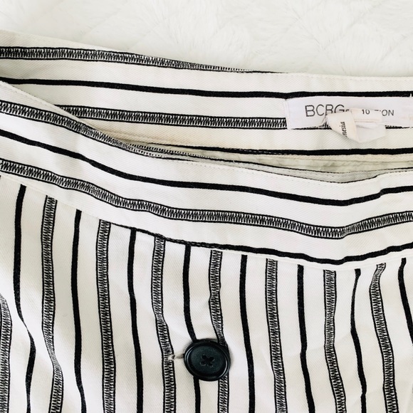 BCBGeneration button wrap skirt - Picture 7 of 7